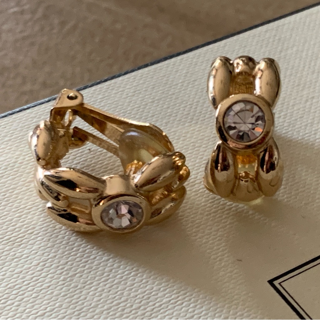 Elegant Vintage Christian Dior Clip On Hoop Earrings 188$